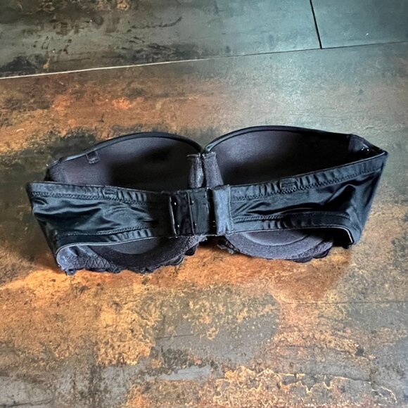 Wonderbra Black Strapless Bra w/Lace Panels & Trim & Non-Slip Wings, Size 34B - Picture 2 of 6